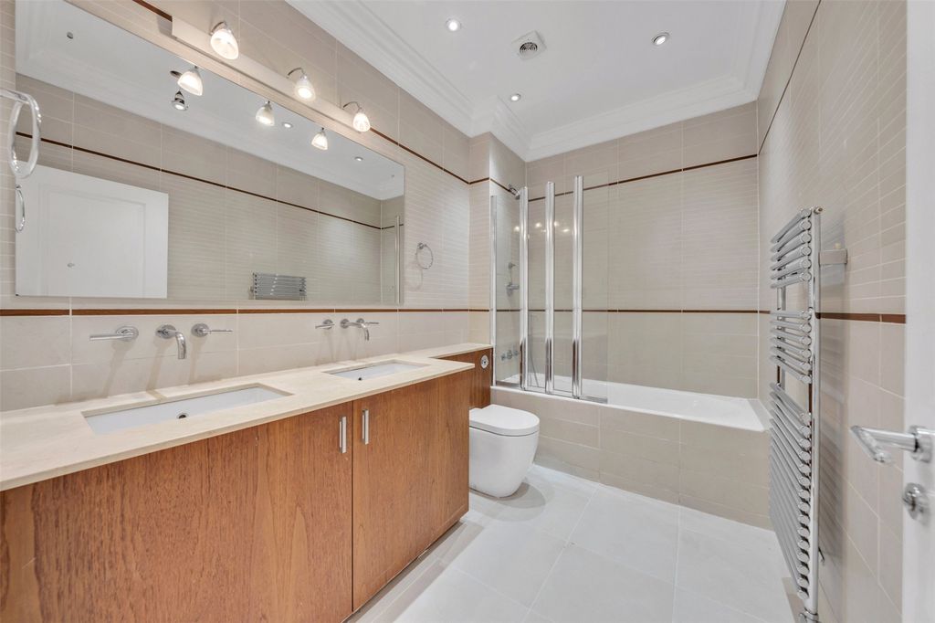 Property photo 3 of 27 Picture No. 09