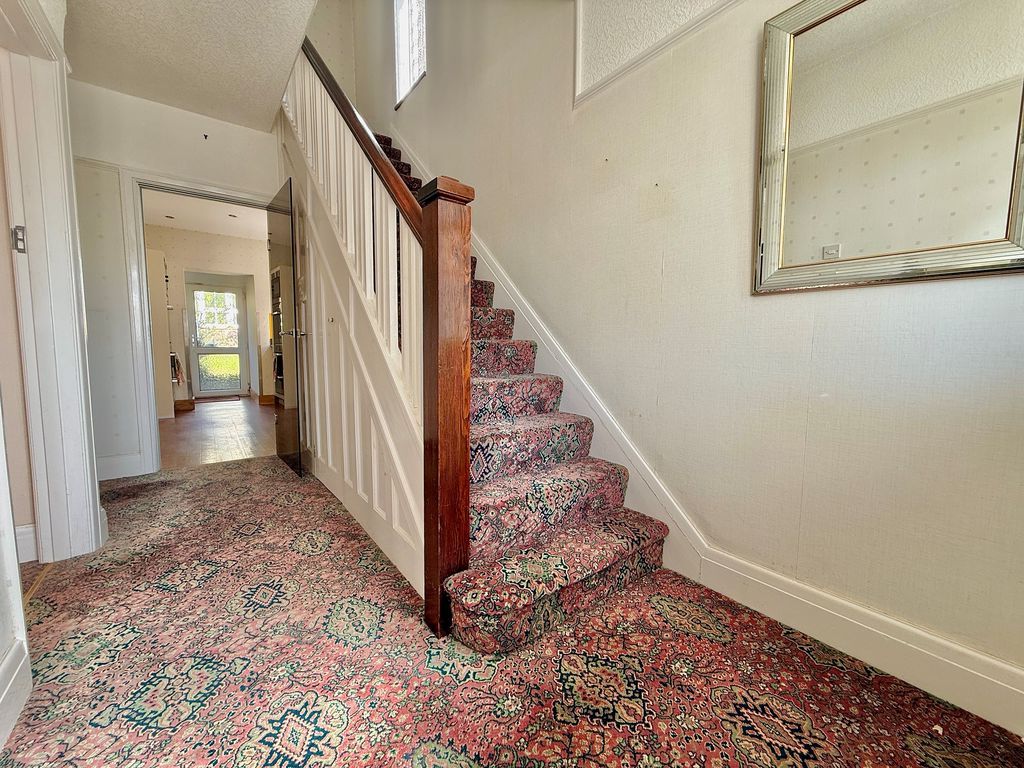 Property photo 2 of 20 Photo 18