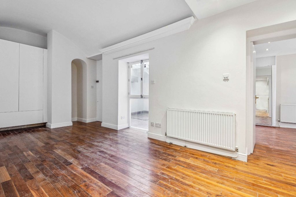 Property photo 2 of 30 Reception Room