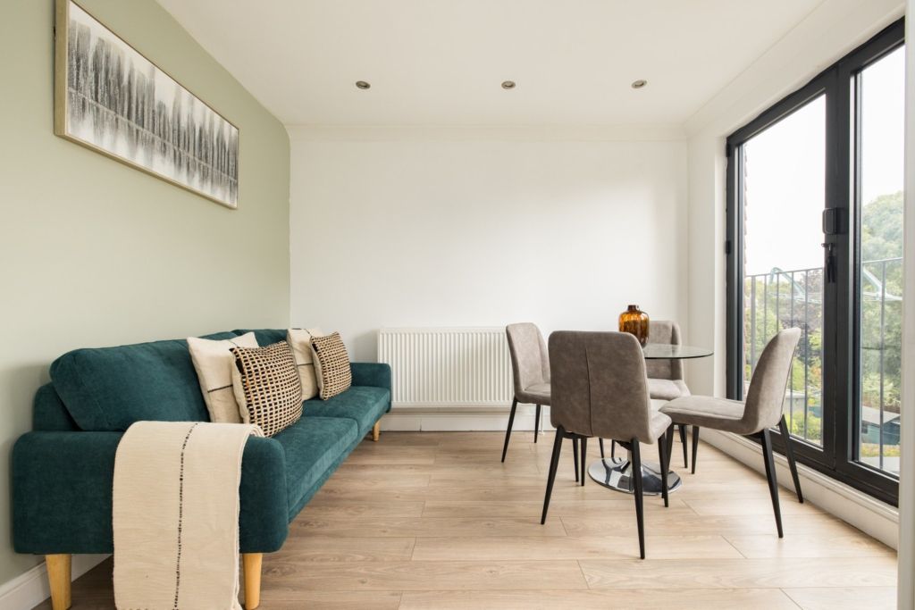 Property photo 1 of 34 Living Room