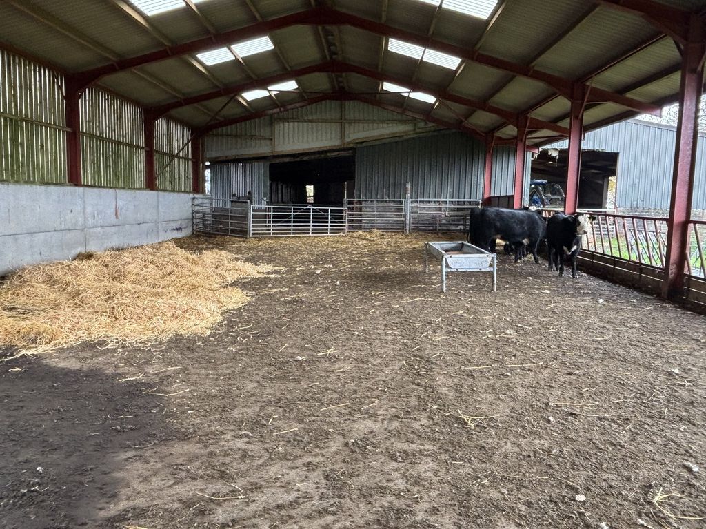 Property photo 3 of 5 Not Specified