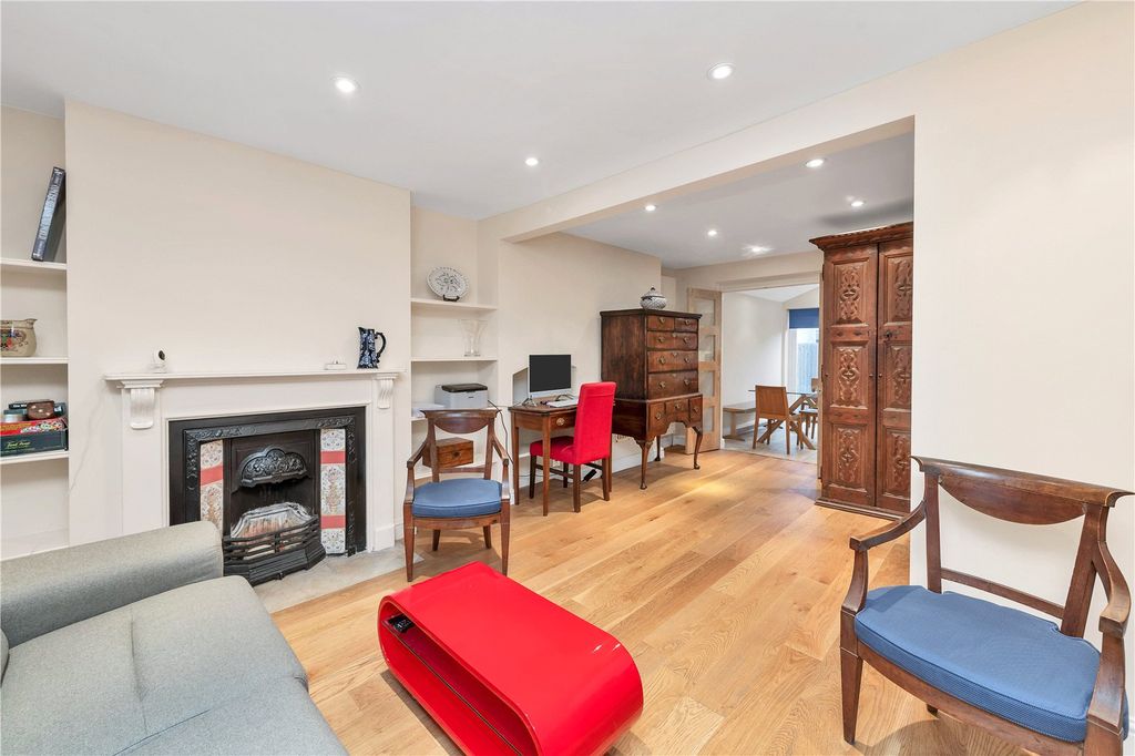 Property photo 2 of 22 Picture No. 09