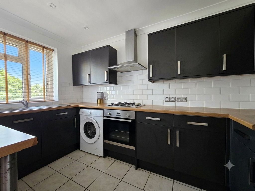 Property photo 2 of 9 Picture No. 03