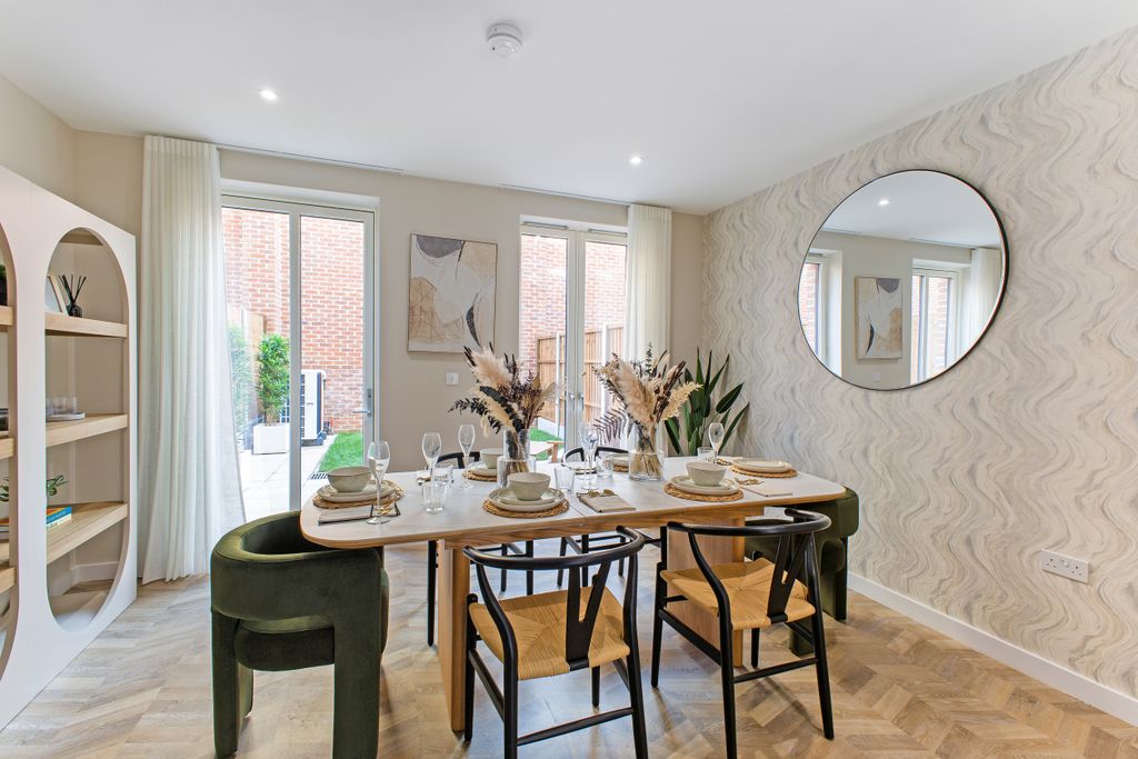 Property photo 1 of 8 Dining Space