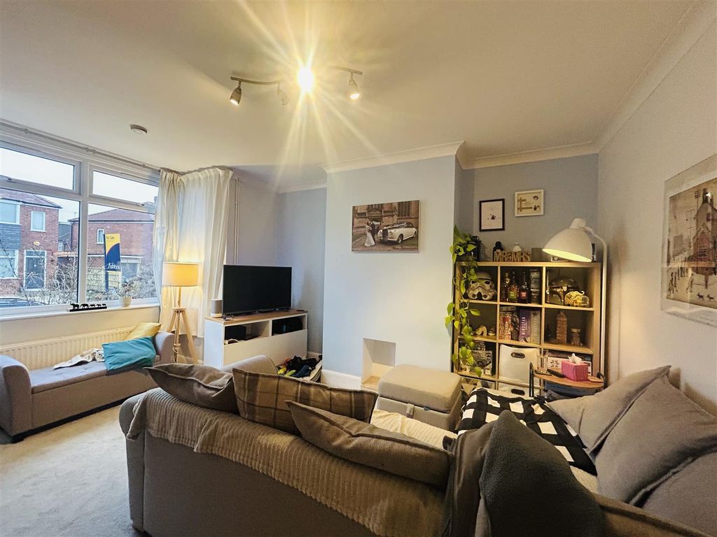 Property photo 2 of 9 6.Jpeg