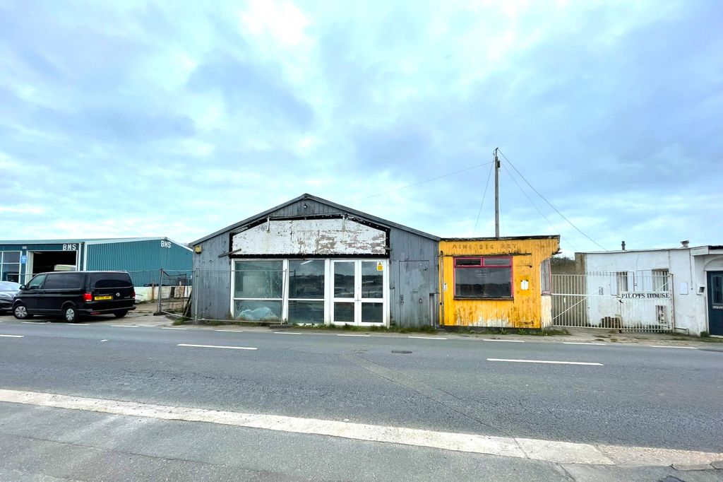 Property photo 1 of 24 Bembridge Boatyard, Embankment Road, Bembridge, Isle Of Wight Po35 5Nr