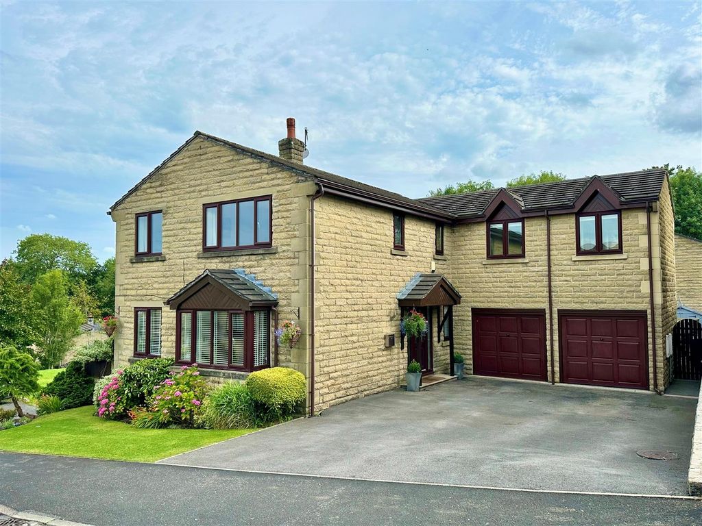 Property photo 1 of 23