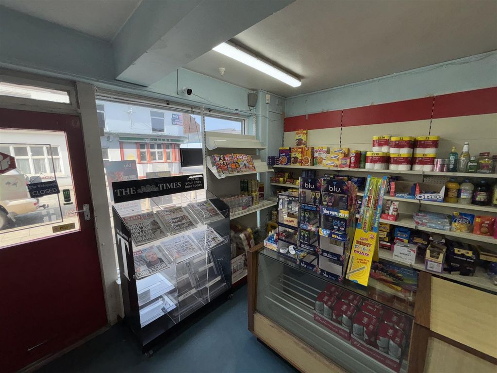 Property photo 3 of 7 Photo 2