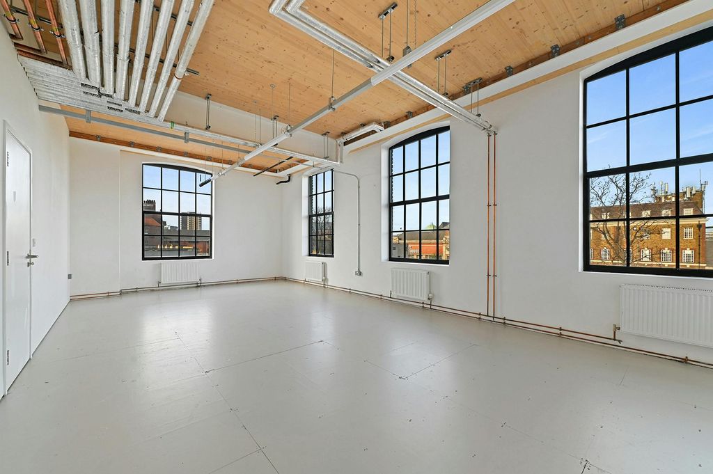 Property photo 2 of 5 Olbc1Darnleyroad10.Jpg