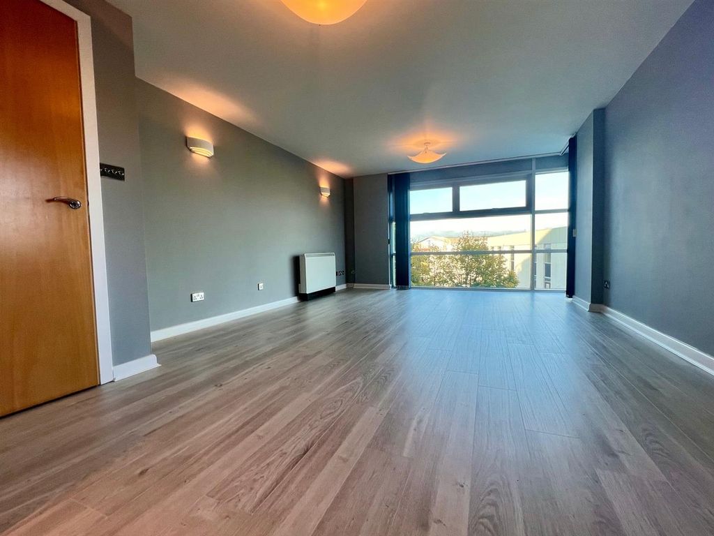 Property photo 3 of 11 Pic 1.Jpg