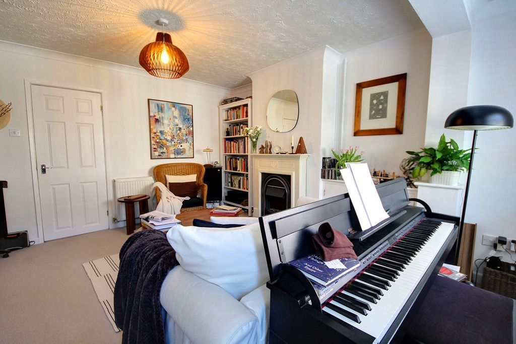 Property photo 3 of 12