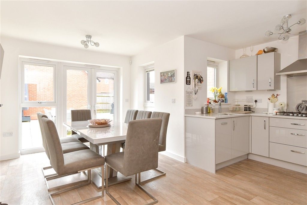 Property photo 3 of 14 Kitchen/Diner