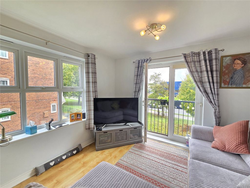 Property photo 3 of 9 Picture No. 06