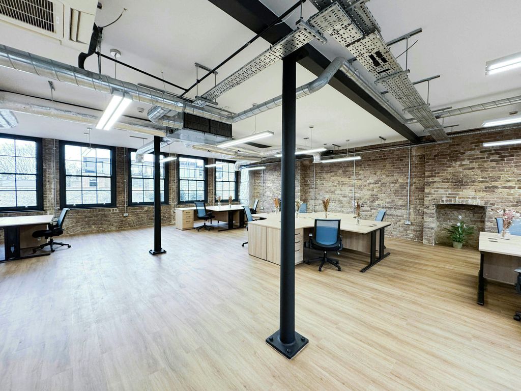 Property photo 1 of 11 1