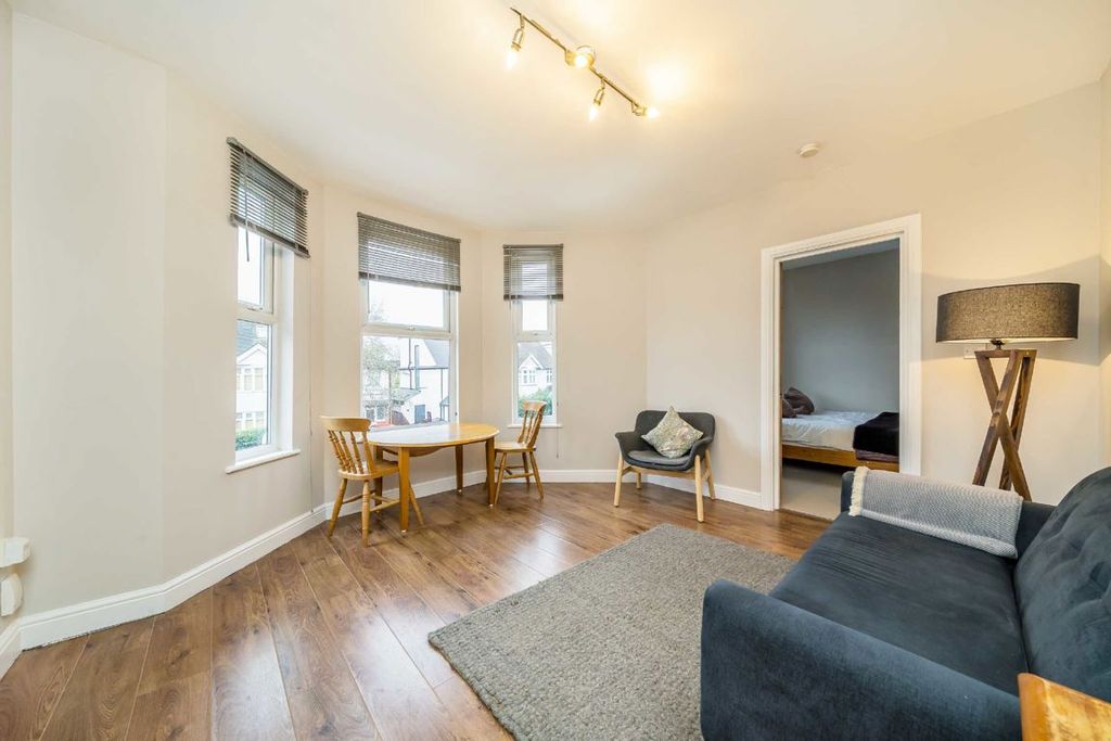 Property photo 2 of 5