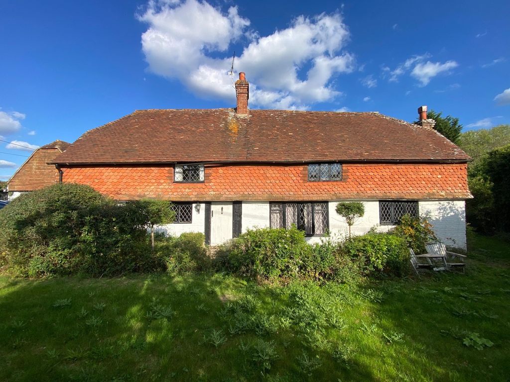 Property photo 2 of 25