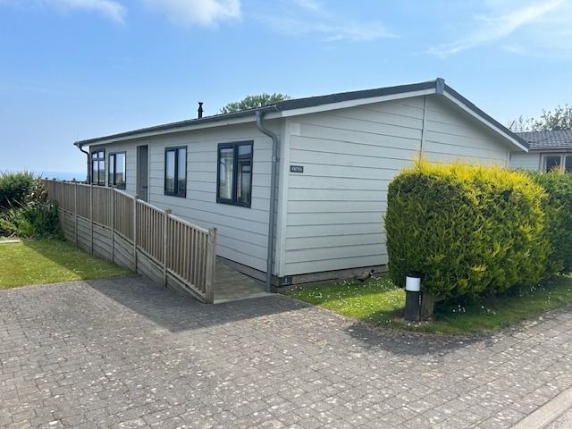 Property photo 1 of 13 3380590