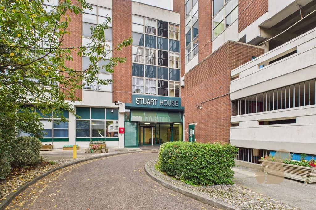 Property photo 1 of 20 Cam01659G0-Pr0628-Still022.Jpg