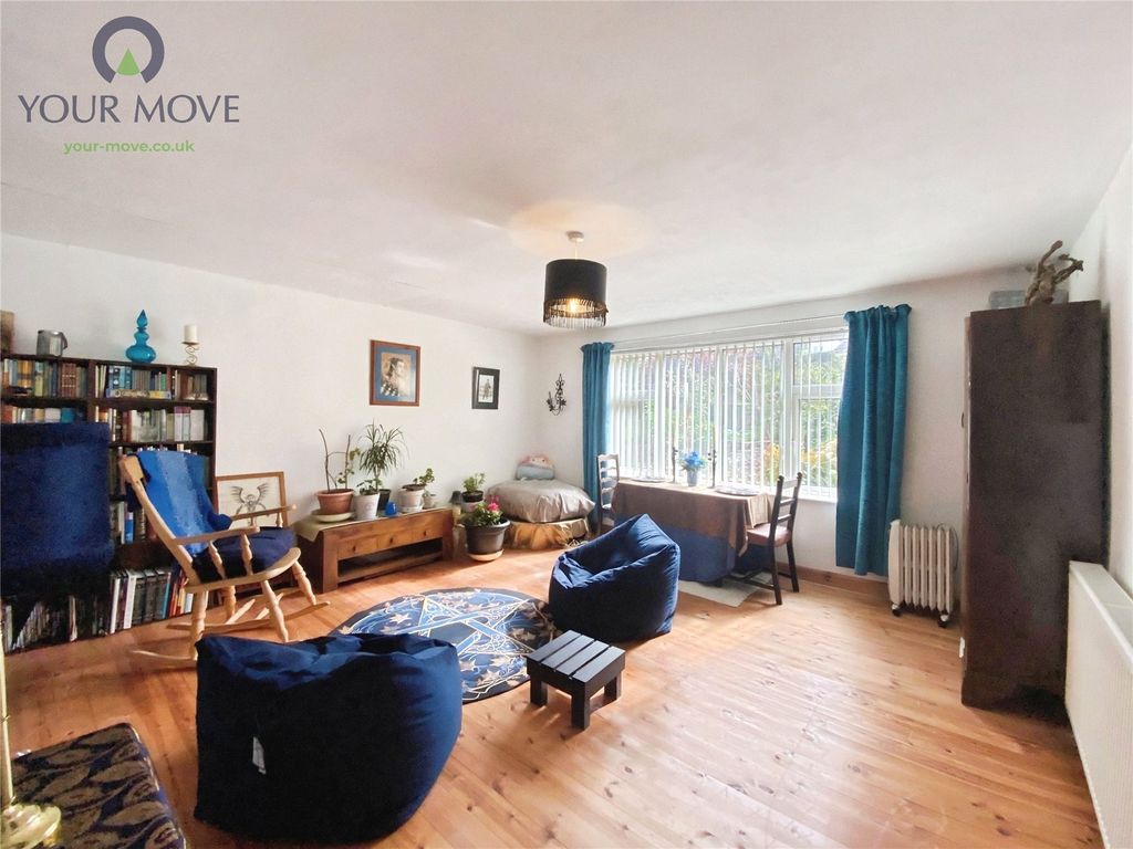 Property photo 1 of 24 Picture No. 09