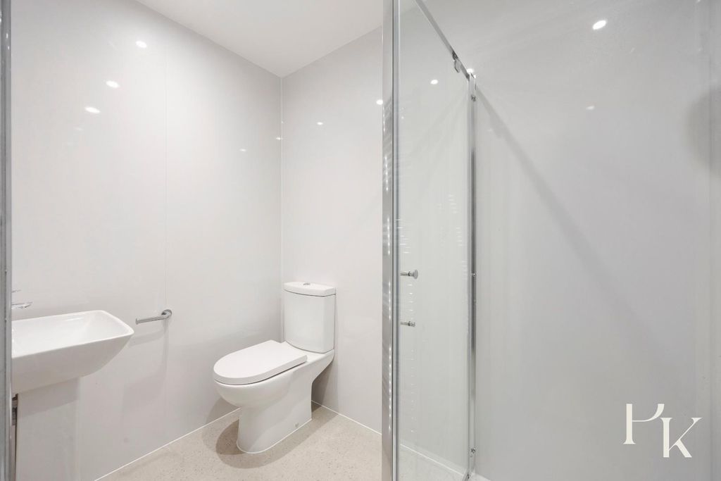 Property photo 3 of 20 Church Road, 154-004.Jpg