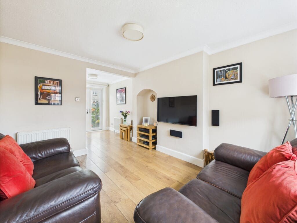 Property photo 2 of 22