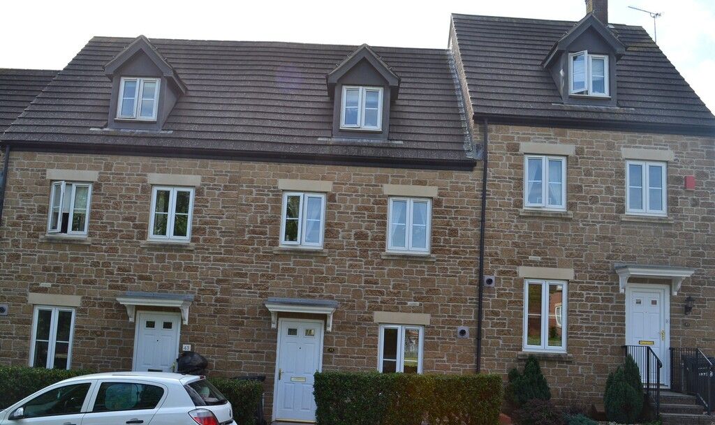 Property photo 1 of 7 Front External