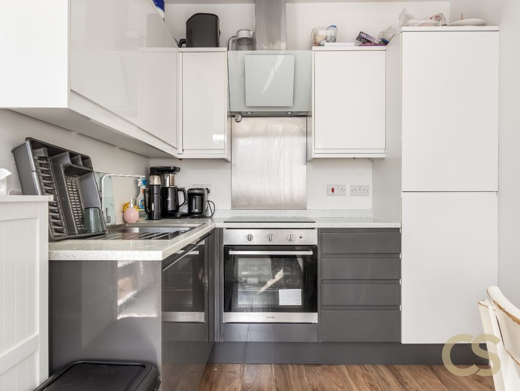 Property photo 3 of 14 4412663