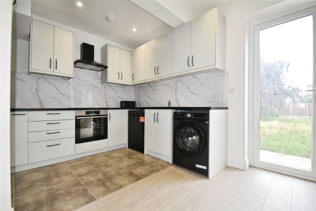 Property photo 2 of 10 Picture No. 02
