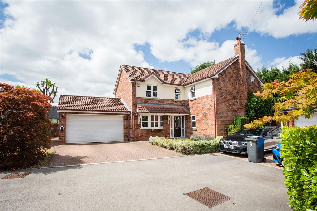 Property photo 1 of 31
