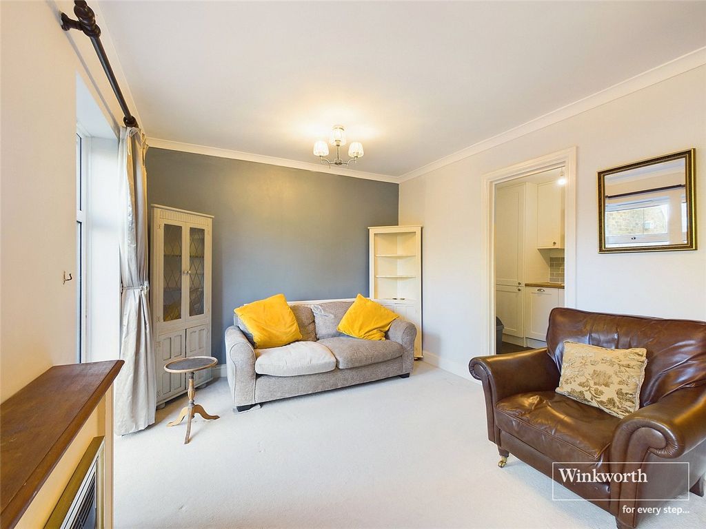 Property photo 2 of 16 Picture No. 21