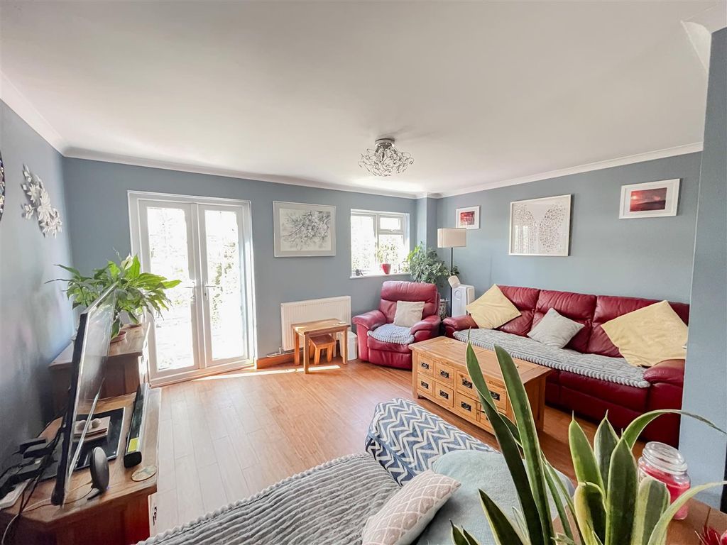 Property photo 3 of 16 13-Img_9966.Jpg