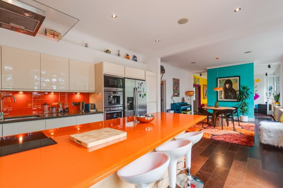 Property photo 2 of 17