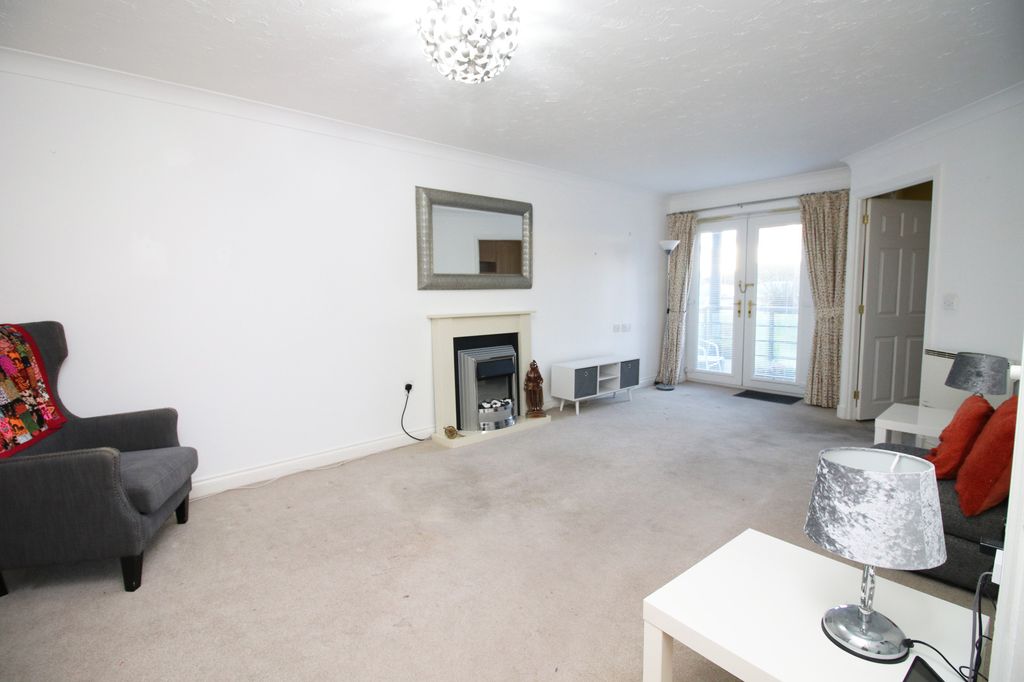 Property photo 3 of 15