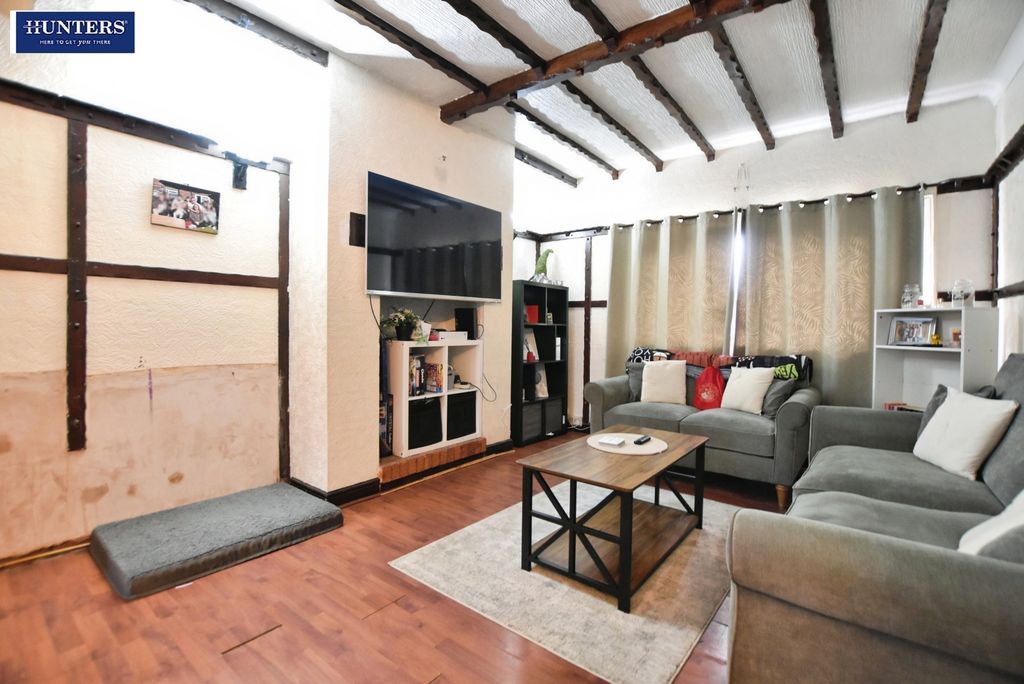 Property photo 3 of 11 Pbox-Img.Jpg