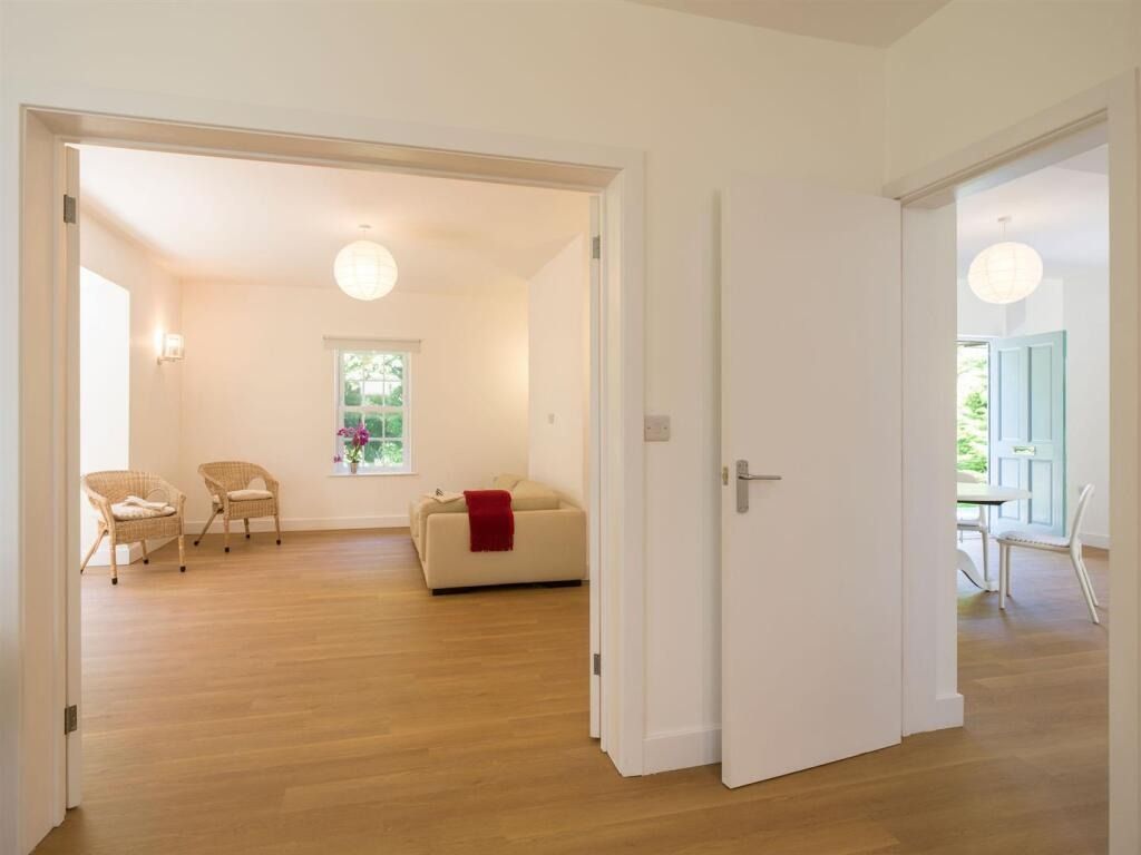 Property photo 3 of 21 4847342