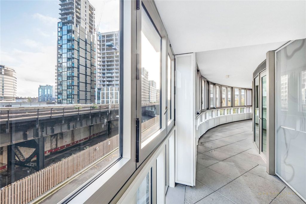 Property photo 3 of 23 Picture No. 38