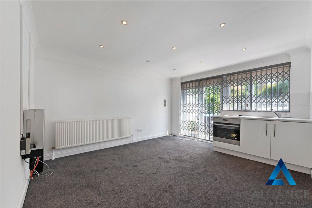 Property photo 2 of 10 Picture No. 04