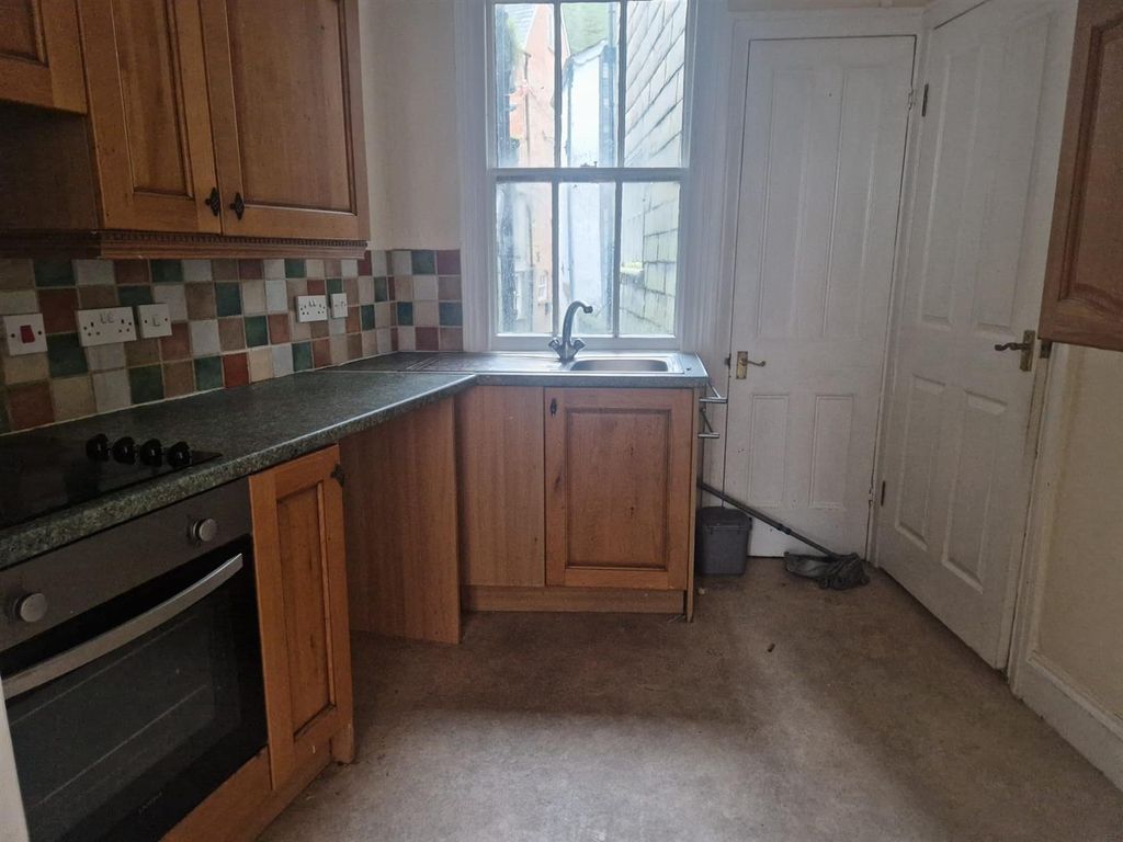 Property photo 3 of 8 Whatsa~3.Jpg