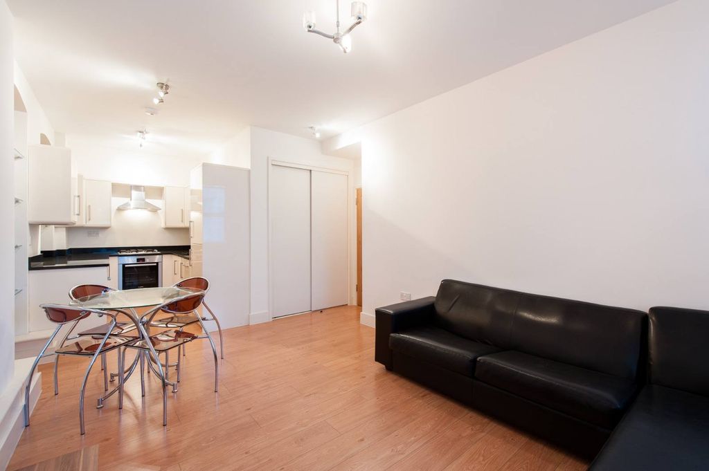 Property photo 2 of 10 Gallery