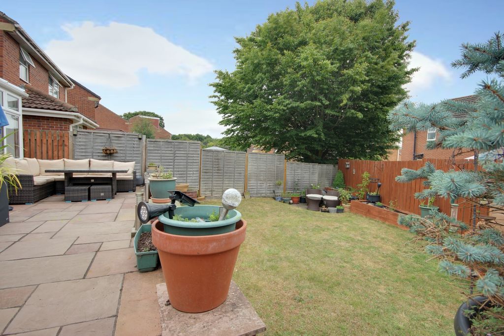 Property photo 2 of 26 1 Garden B