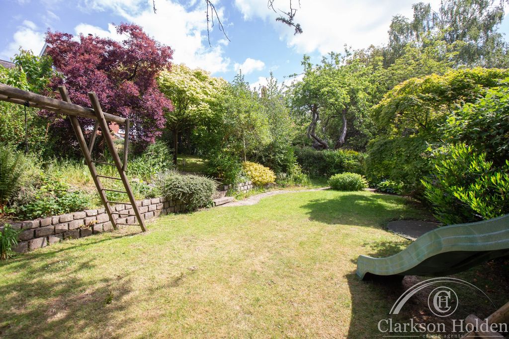 Property photo 3 of 55