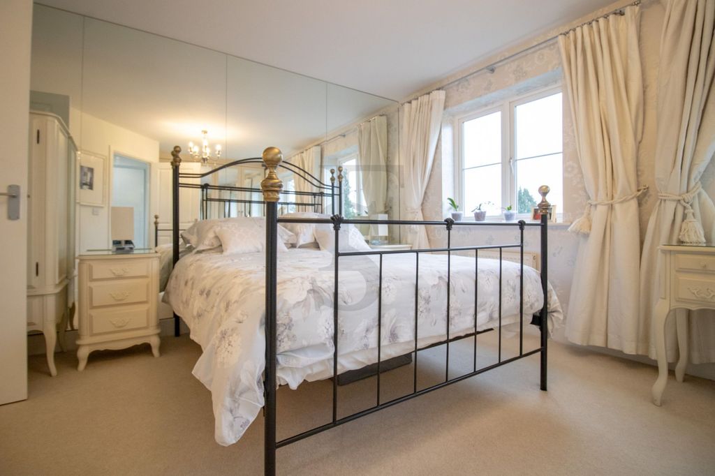 Additional image 11 of 4 bed semi-detached house for saleElm Tree Court, Stoneygate LE2