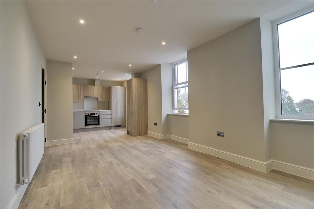 Property photo 1 of 7 F5294D40-5D0D-412C-Abca-E374A77Be8E8_1_201_A.Jpeg