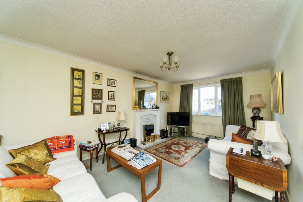 Property photo 2 of 17 Photography