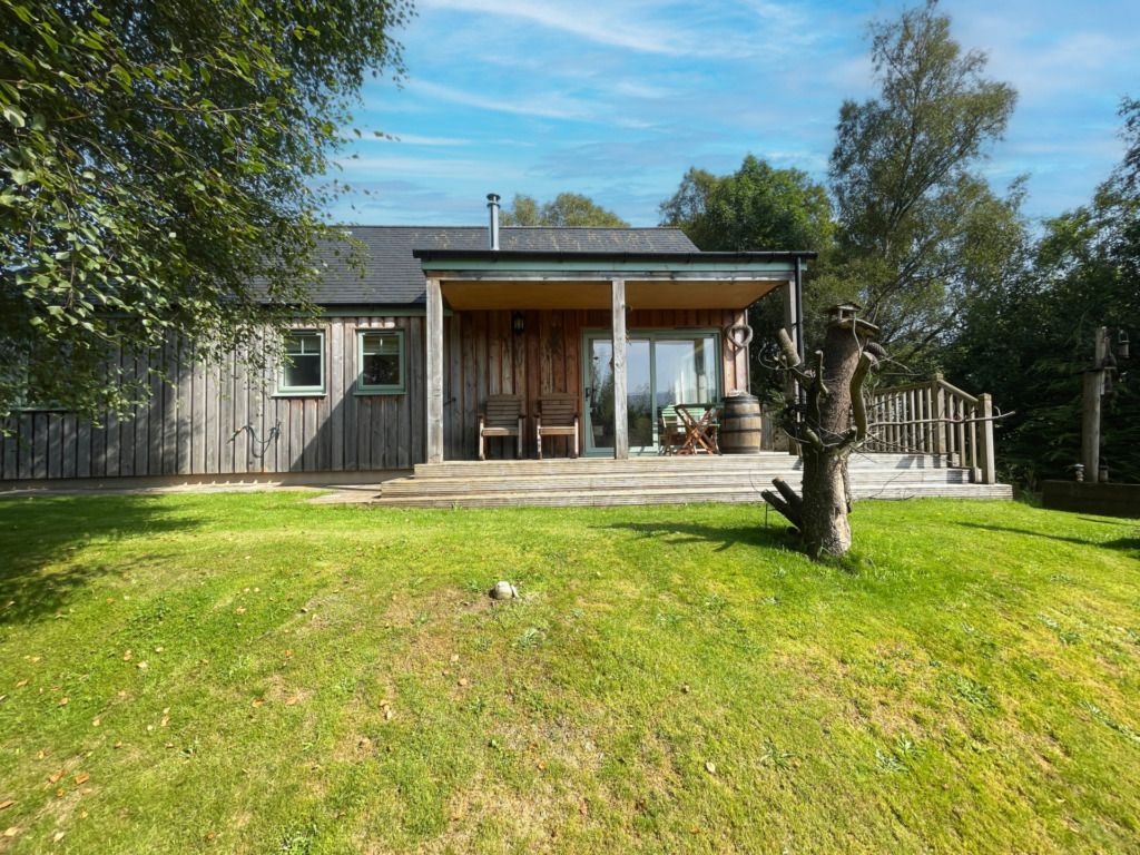Property photo 2 of 25