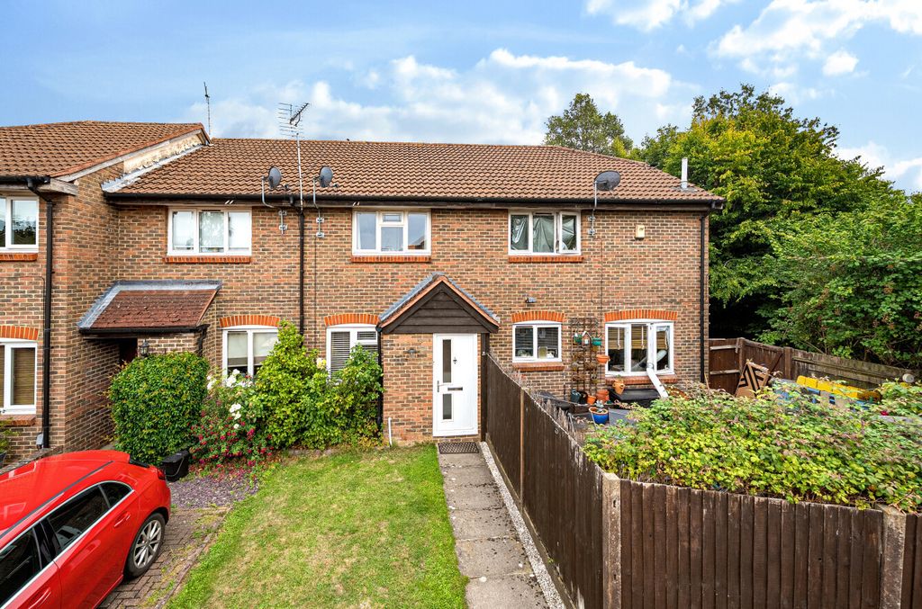 Property photo 1 of 17 1334203-1-689468A...