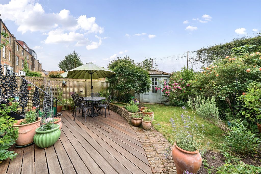 Property photo 3 of 10