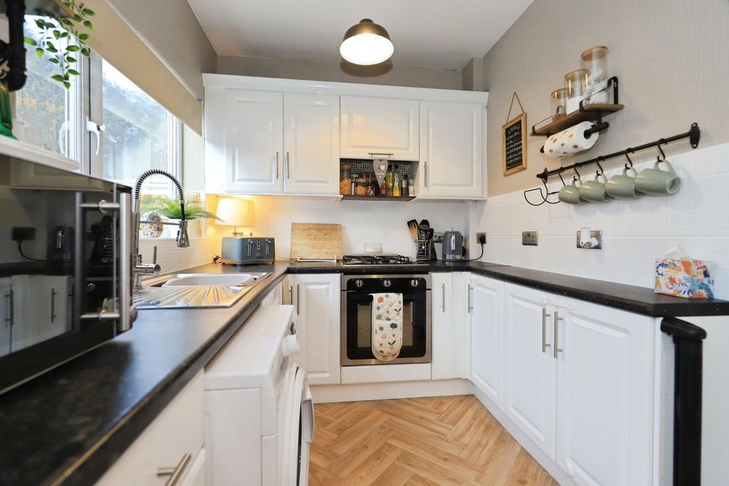 Property photo 3 of 15 Pbox-Img.Jpg