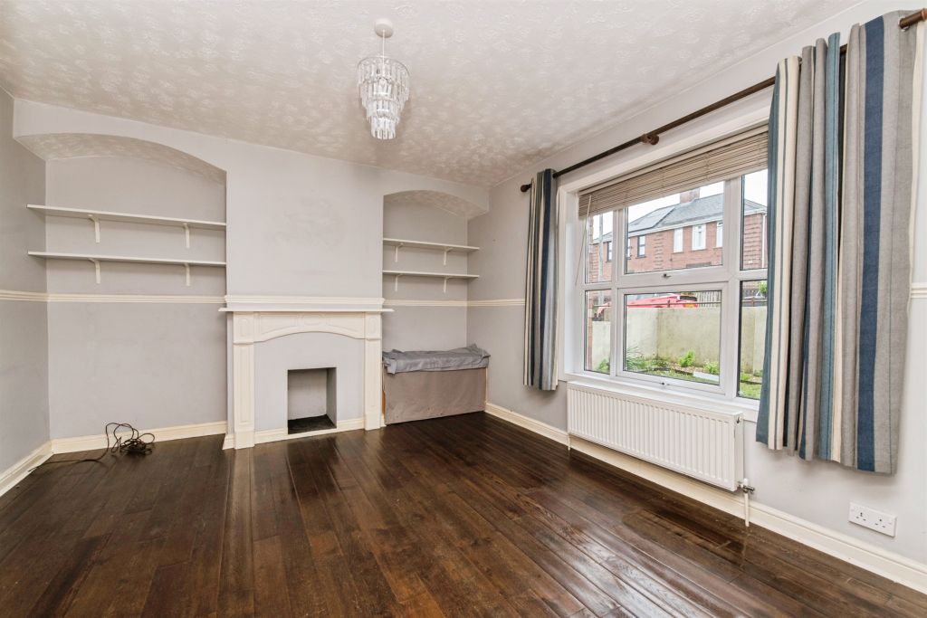 Property photo 2 of 18