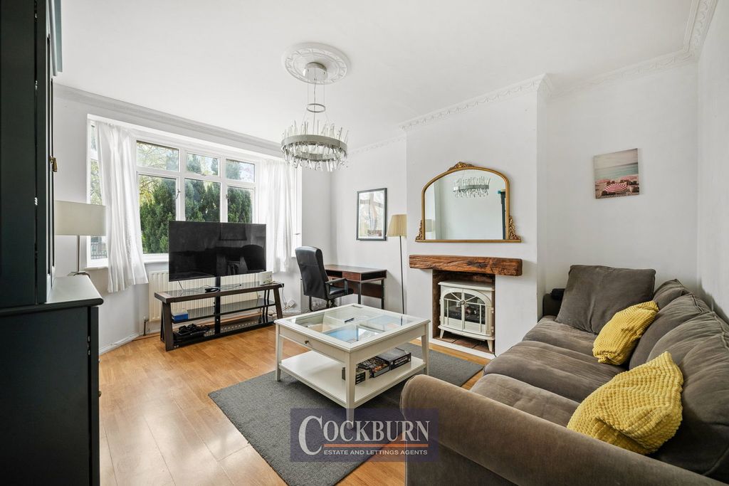 Property photo 3 of 15